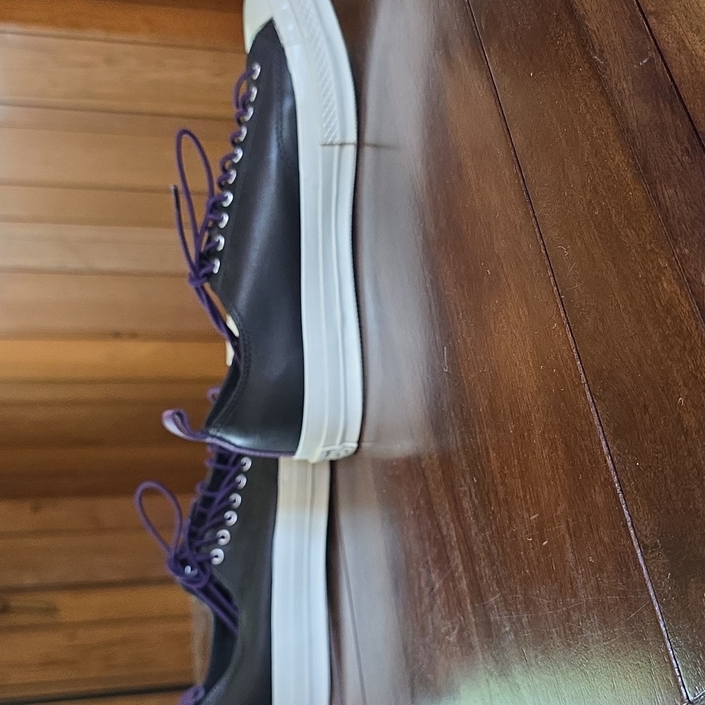 Converse leather Chuck Taylor low tops - Picture 3 of 7